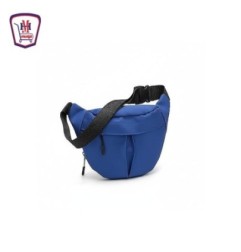 صورة شنطه حريمى وسط وتربروف من موسى - هايبر موسى